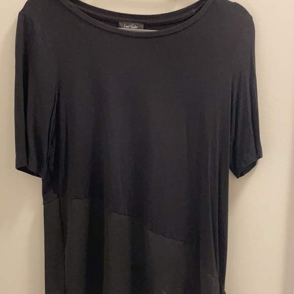 Lord & Taylor asymmetrical hem tshirt - Picture 2 of 2